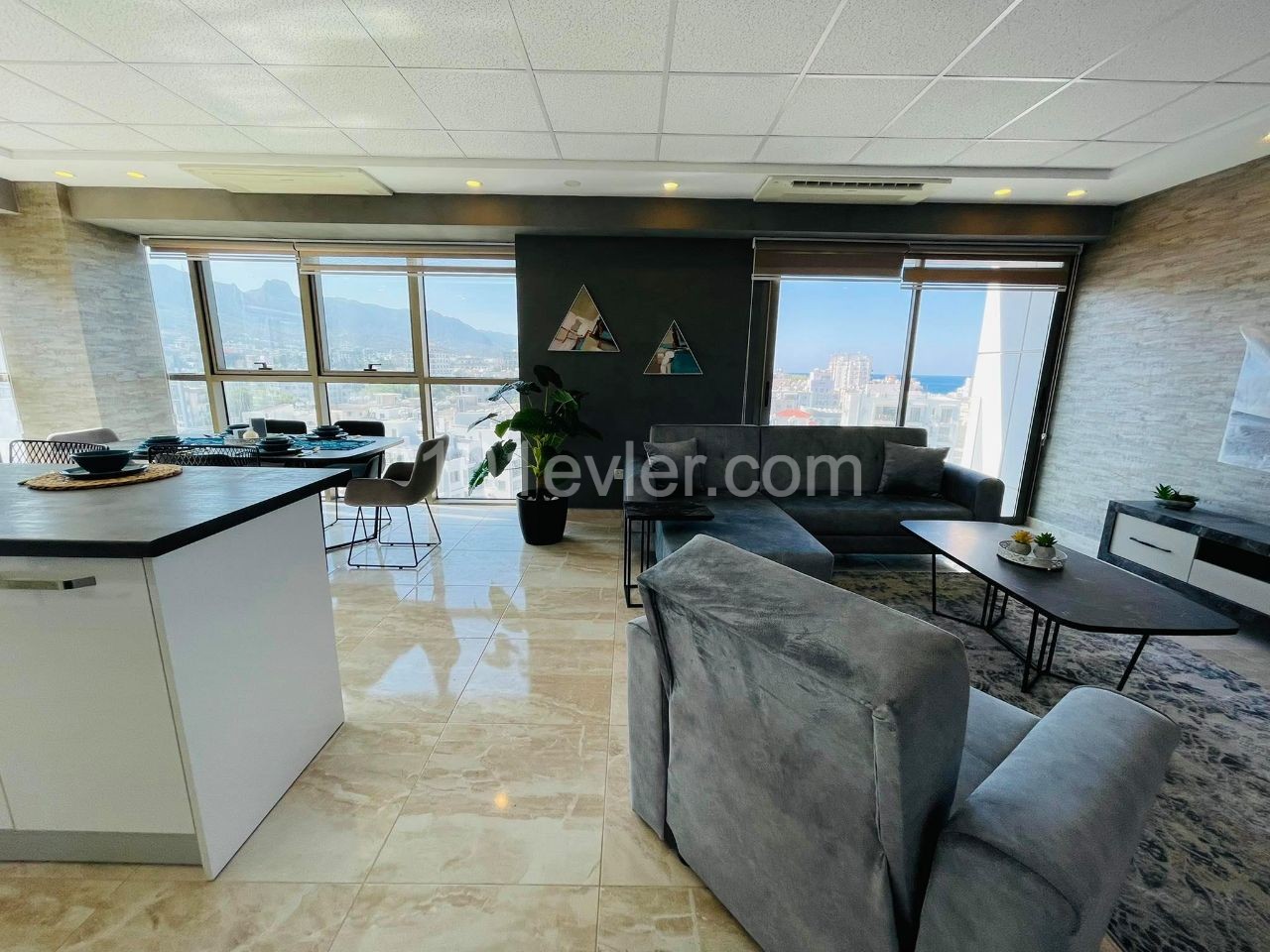 105 M2 LUXURIOUS NEW FURNISHED VERY SPECIAL FLAT IN THE CENTER OF CYPRUS KYRENIA ** 