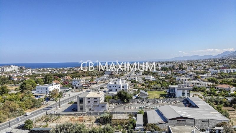 Handelsgebäude und Grundstück zum Verkauf an der Alsancak Hauptstraße in Zypern Kyrenia ** 