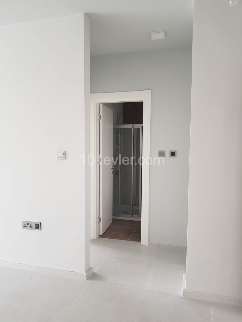 Girne Merkez de 1+1 Kiralık Full Eşyalı Penthouse 