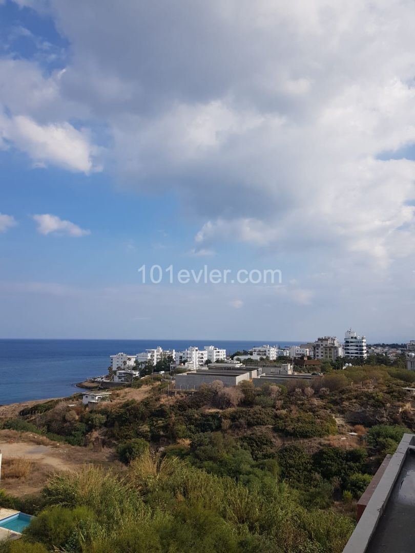 Flat To Rent in Girne Merkez, Kyrenia