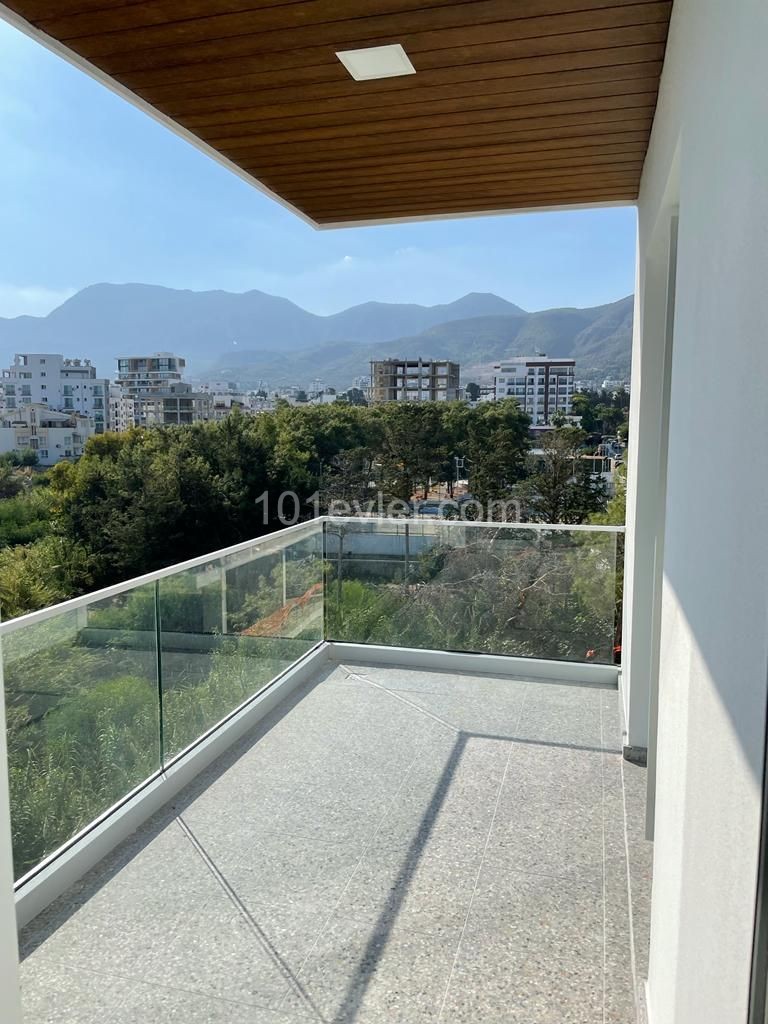 Voll möblierte Luxus-Apartments mit 2+1 und 1+1 Optionen im Zentrum von Kyrenia ** 