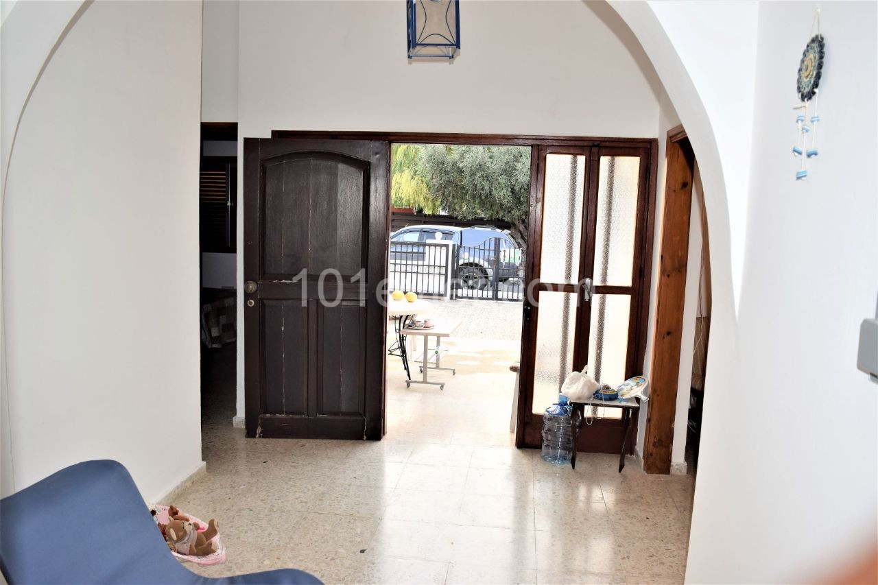 4 Bedrooms Traditional Cypriot House for Rent in Ozankoy Kyrenia 