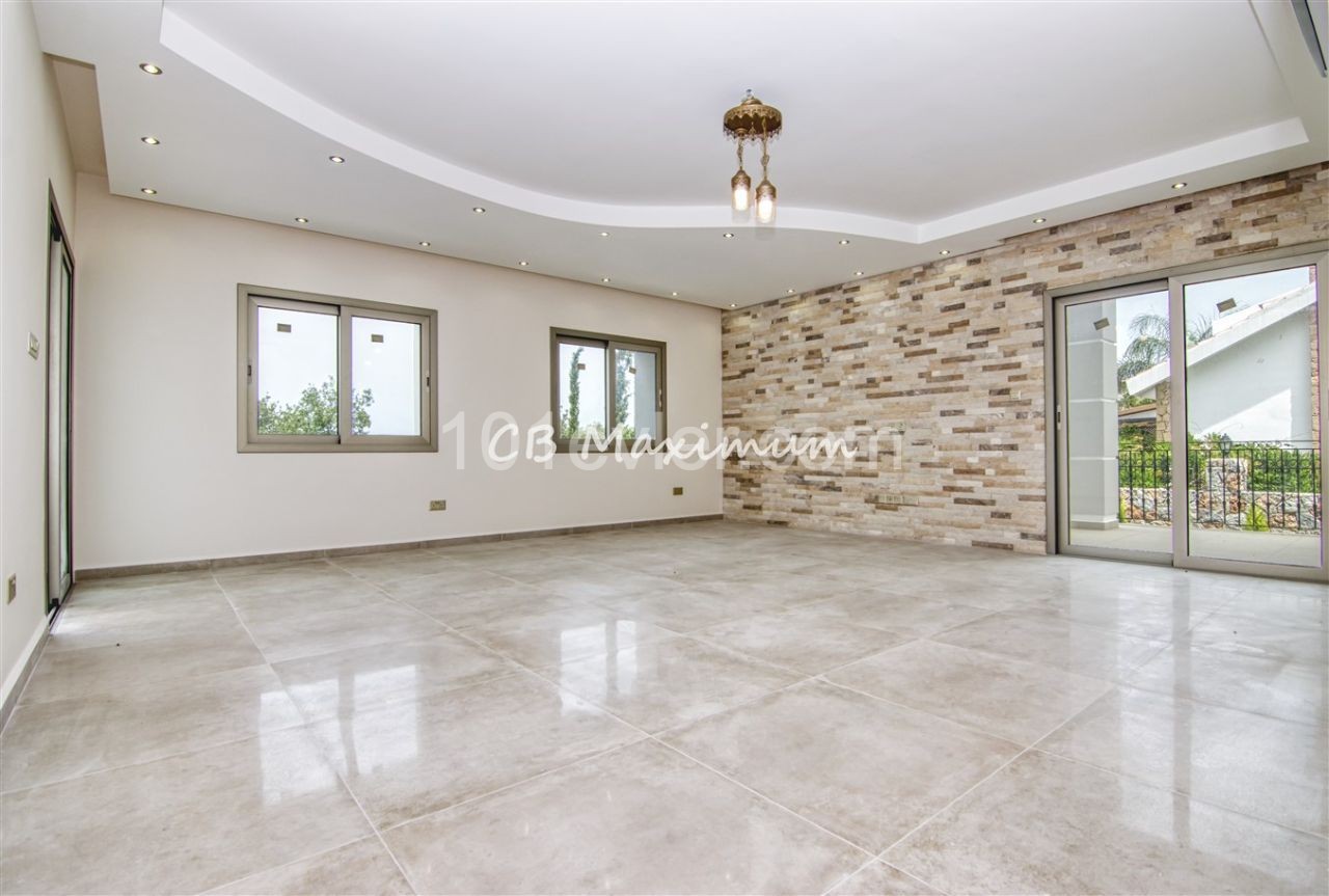 5+1 Villa With Swimming Pool For Sale In Cyprus Kyrenia Alsancak ** 