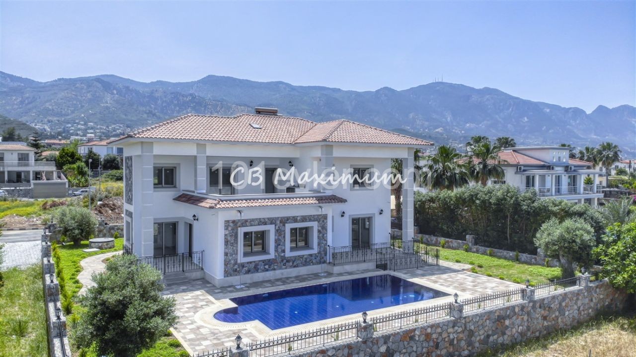 5+1 Villa With Swimming Pool For Sale In Cyprus Kyrenia Alsancak ** 