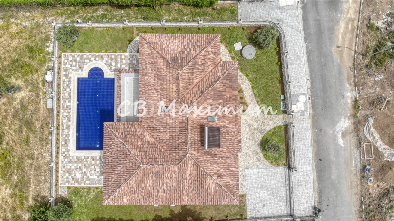 5+1 Villa With Swimming Pool For Sale In Cyprus Kyrenia Alsancak ** 