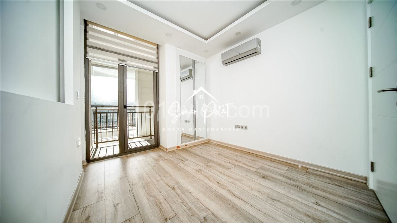 Akacan Elegance'da En Üst Katta Satılık 3+1 Köşe Penthouse/Residence