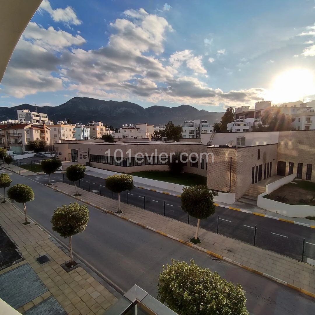 Luxury 1+1 Apartment Flat For Rent in Kyrenia Center Northern Cyprus 