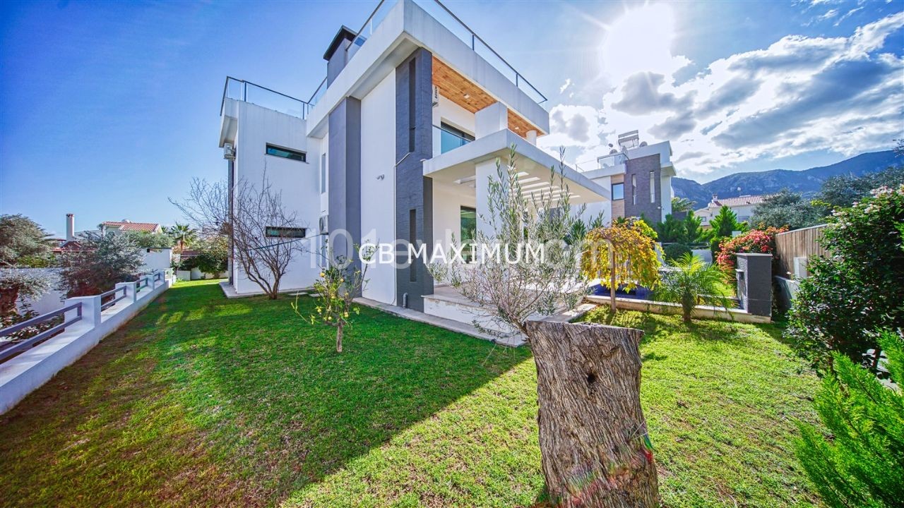 Luxus-Villa mit 4+1 Swimmingpool Zu Verkaufen in Zypern Kyrenia Doganköy ** 