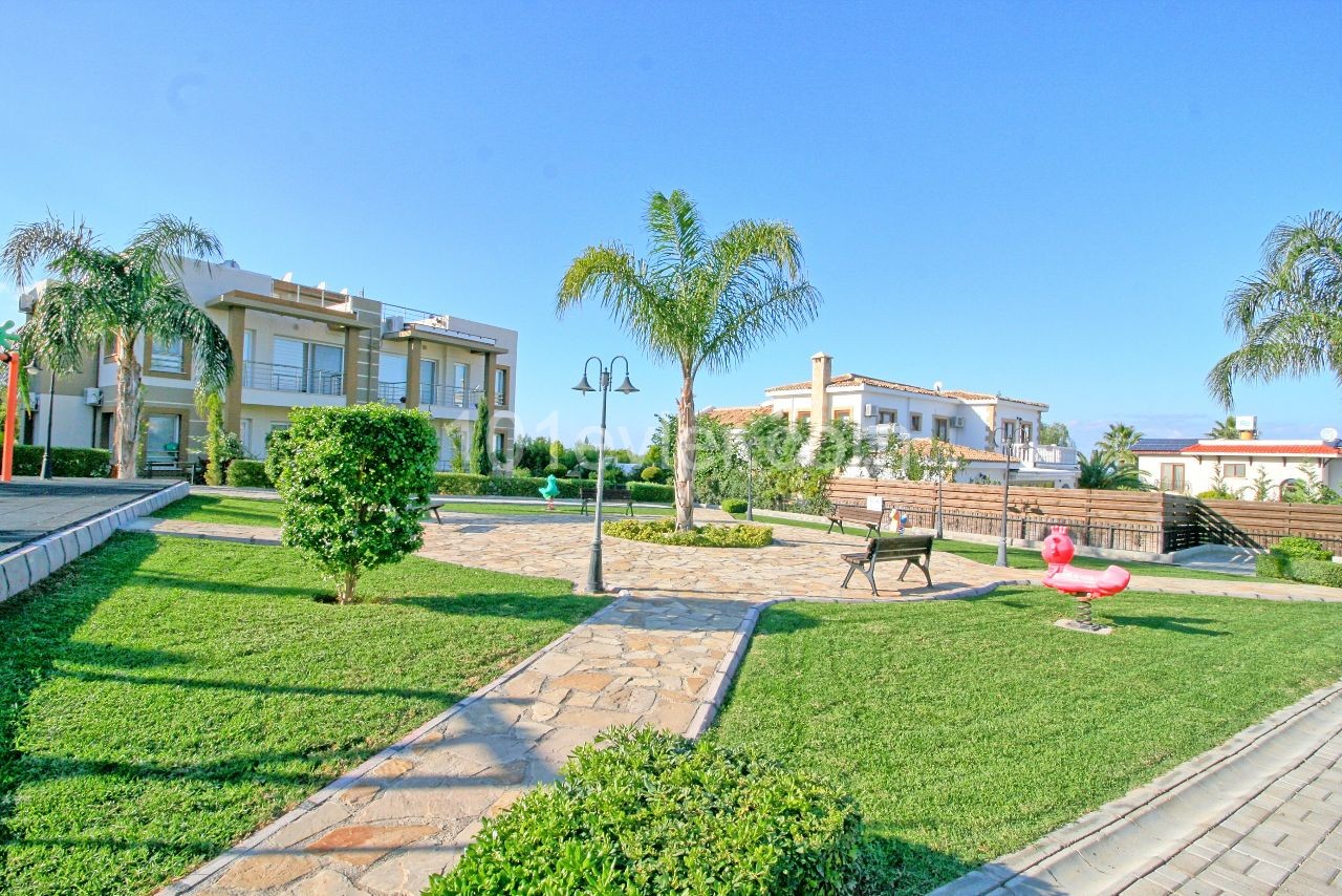 1+1 Полностью меблированная квартира с видом на море в аренду в регионе Кипр Кирения Альсанкакта ** 