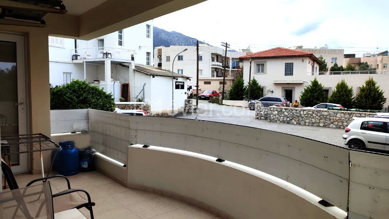 Girne - Alsancak, Kiralik 3+1  geniş daire, Full Eşyaly