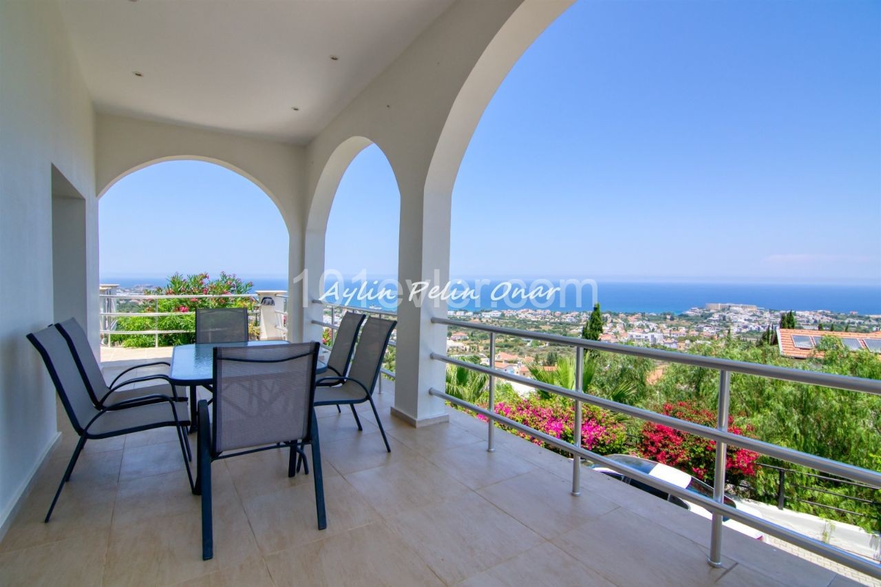 Zypern Kyrenia Edremit Zu Verkaufen 4 + 1 Villa Mit Meerblick ** 