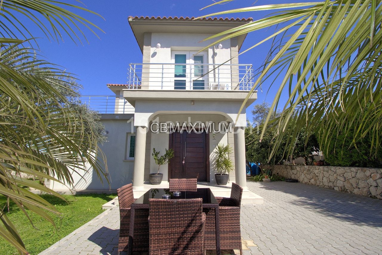 Flawless 3+1 Detached Villa for Sale in a 605m2 Plot of Land in Kyrenia Catalkoy, Cyprus  