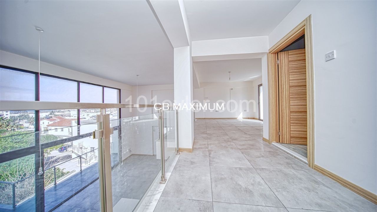 STUNNING DUBLEX PENTHOUSE IN A SITE IN ALASANCAK !!! ** 