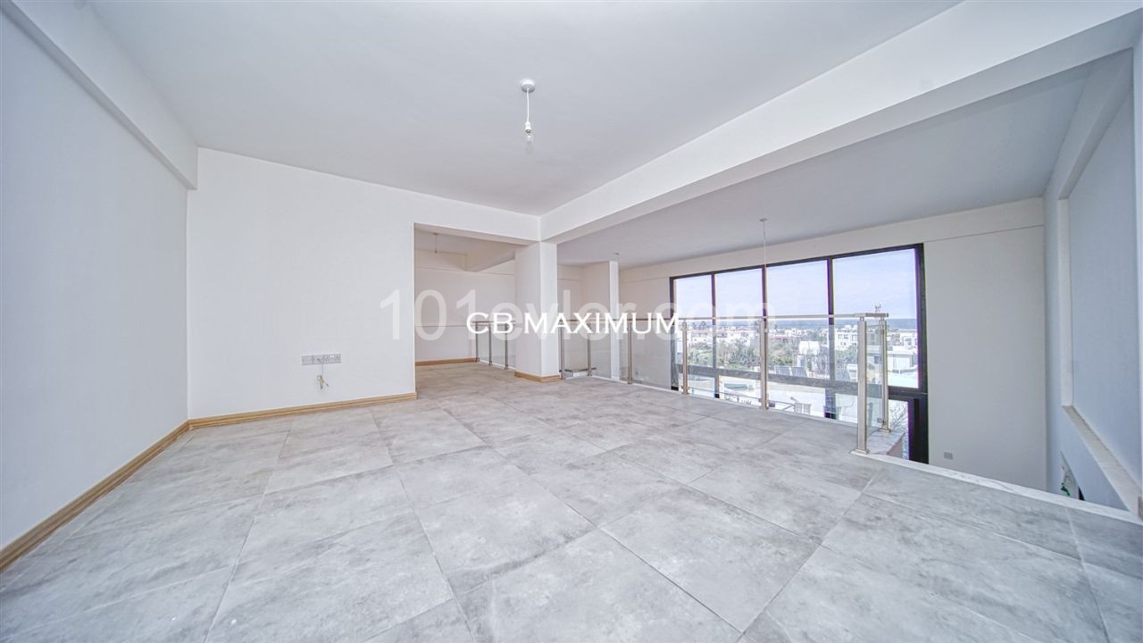 STUNNING DUBLEX PENTHOUSE IN A SITE IN ALASANCAK !!! ** 