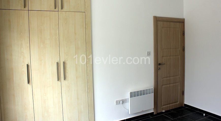 2+1 SEHR PRIVATE WOHNUNG MIT HERRLICHEM MEERBLICK IN ZYPERN KYRENIA ESENTEPEDE ** 