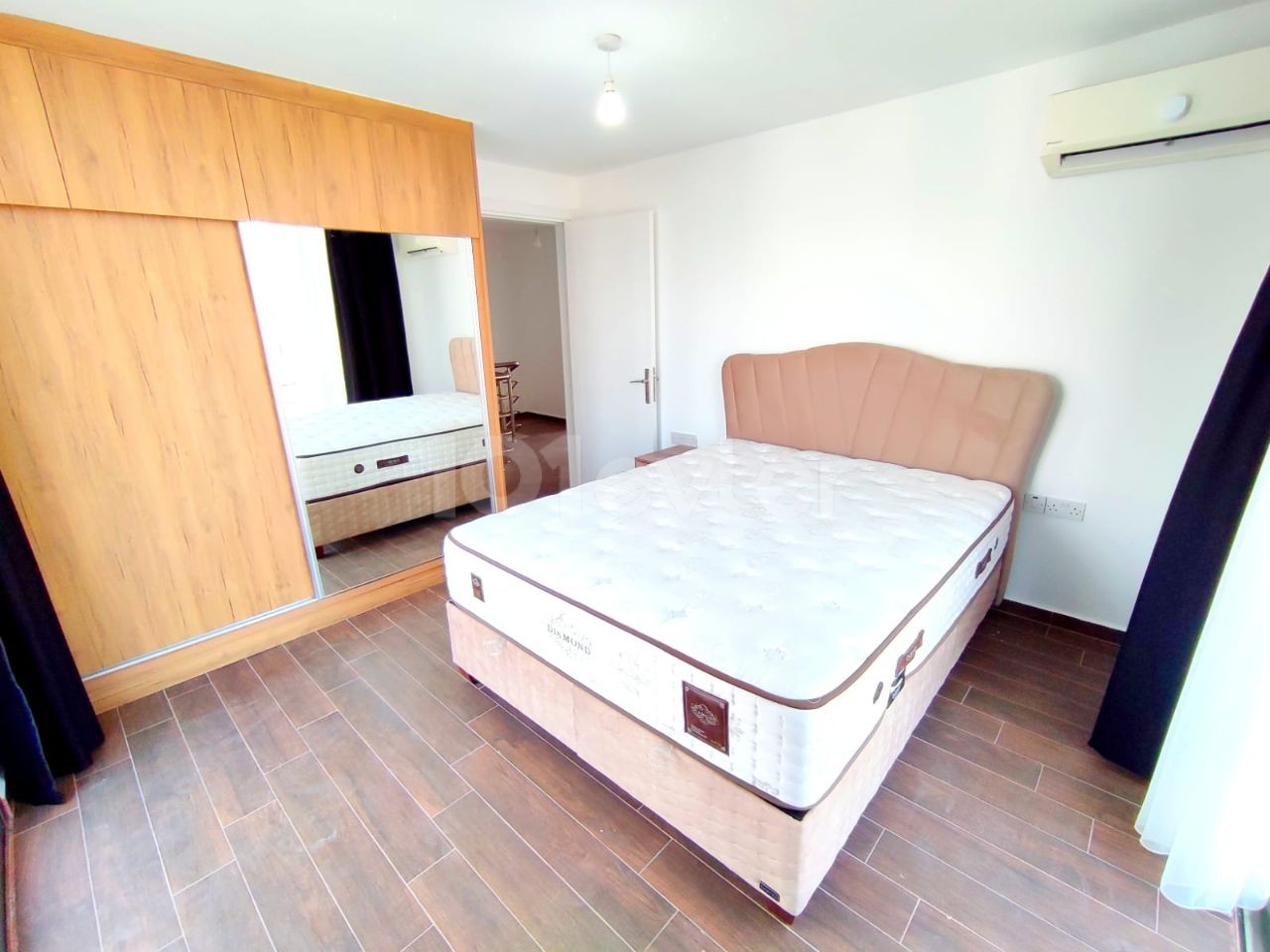 Girne Merkezde Şehir Manzaralı Dubleks 3+1 Penthouse