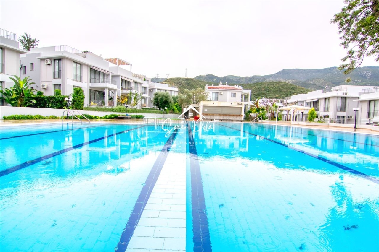 Girne Alsancak Milos Park'da Satılık Çok Özel 3+1 Villa