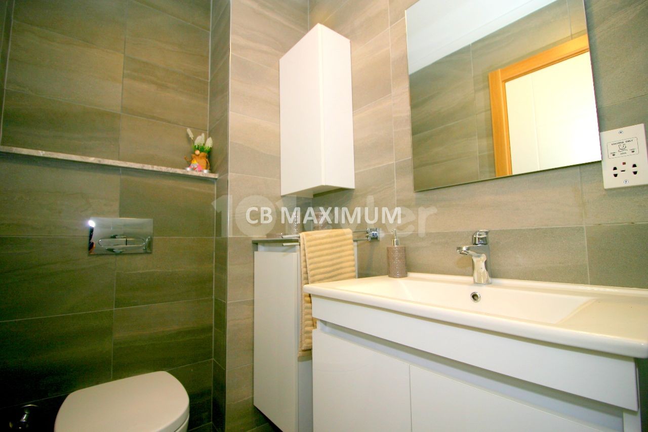 Fully Furnished Luxury 2+1 Flat for Rent in a Complex with Pool in Ozanköy, Girne ** 