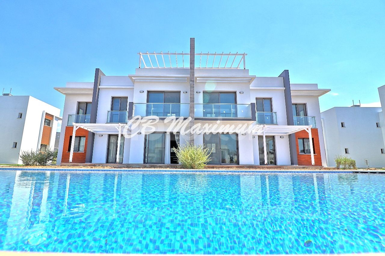 Fully Furnished Luxury 2+1 Flat for Rent in a Complex with Pool in Ozanköy, Girne ** 