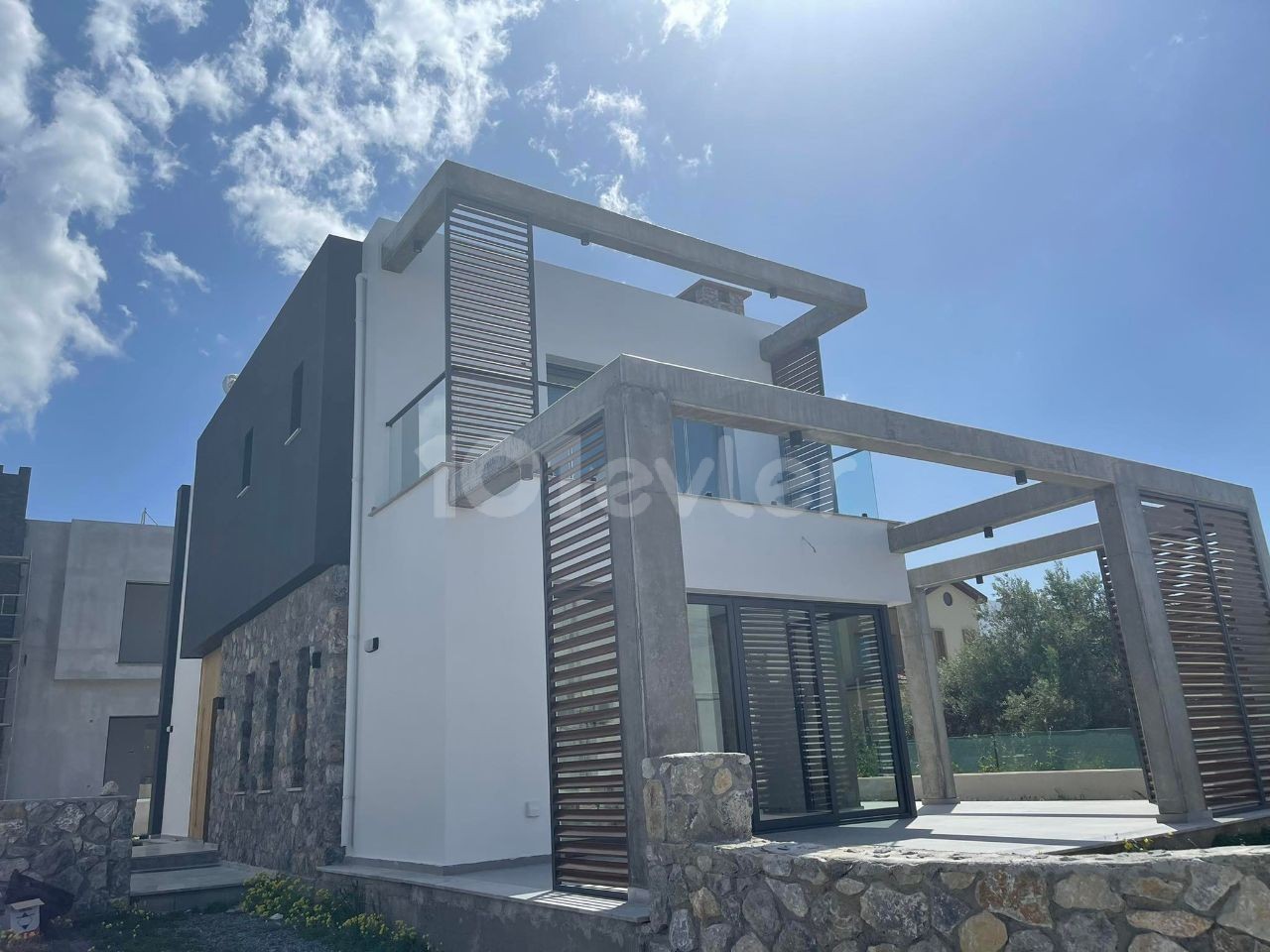 OUR 3+1 READY TO MOVE VILLA FOR SALE IN ÇATALKOY, CYPRUS, IS WAITING FOR ITS FIRST OWNER ** 