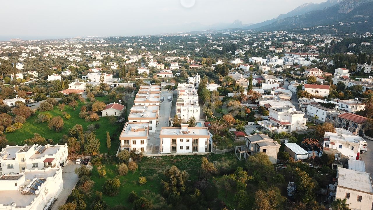 2+1 WOHNUNG ZUM VERKAUF IN KYRENIA OZANKÖY ** 