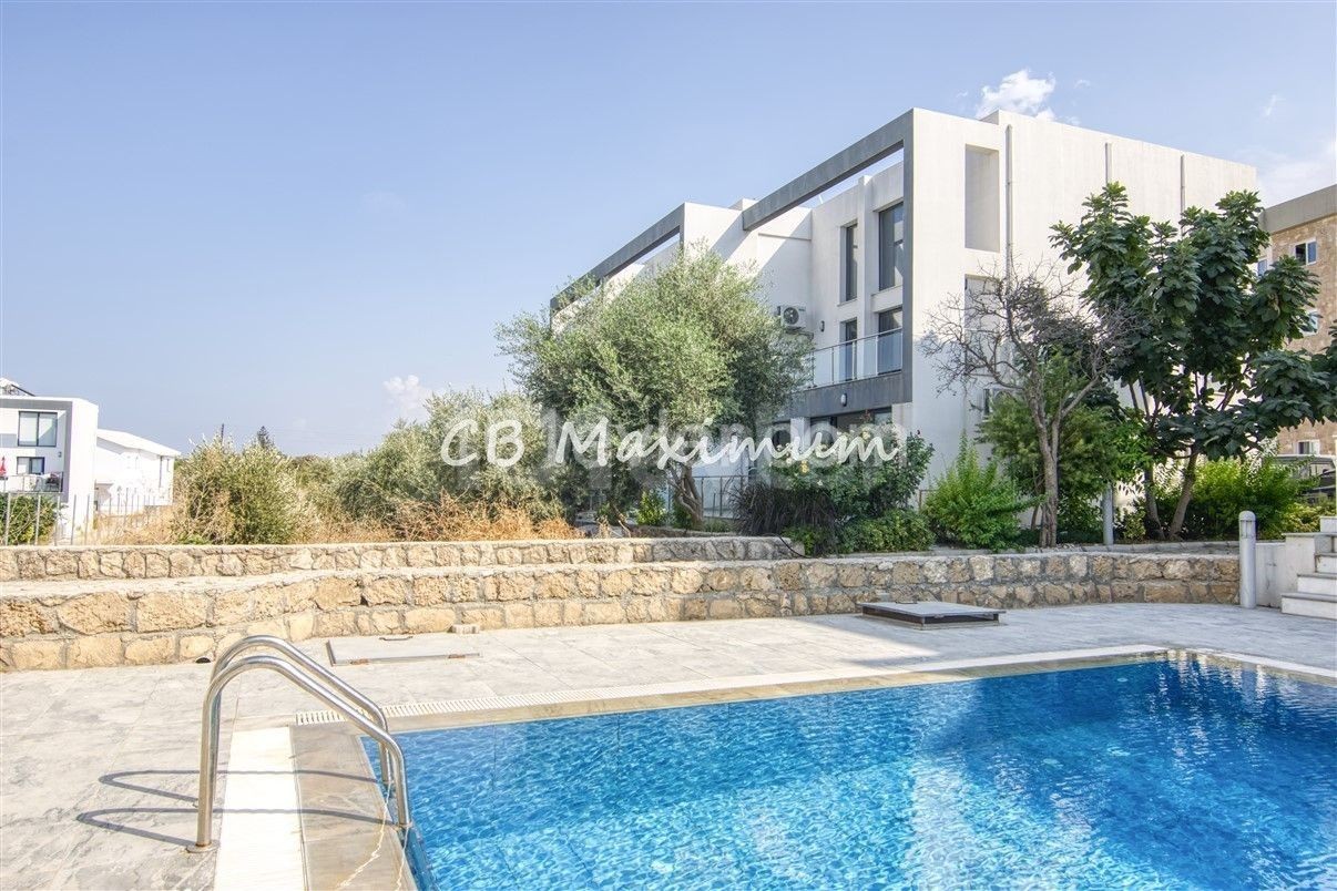 Garden Floor 2 +1 Apartment for Sale On the Site in Kyrenia Alsancak ** 