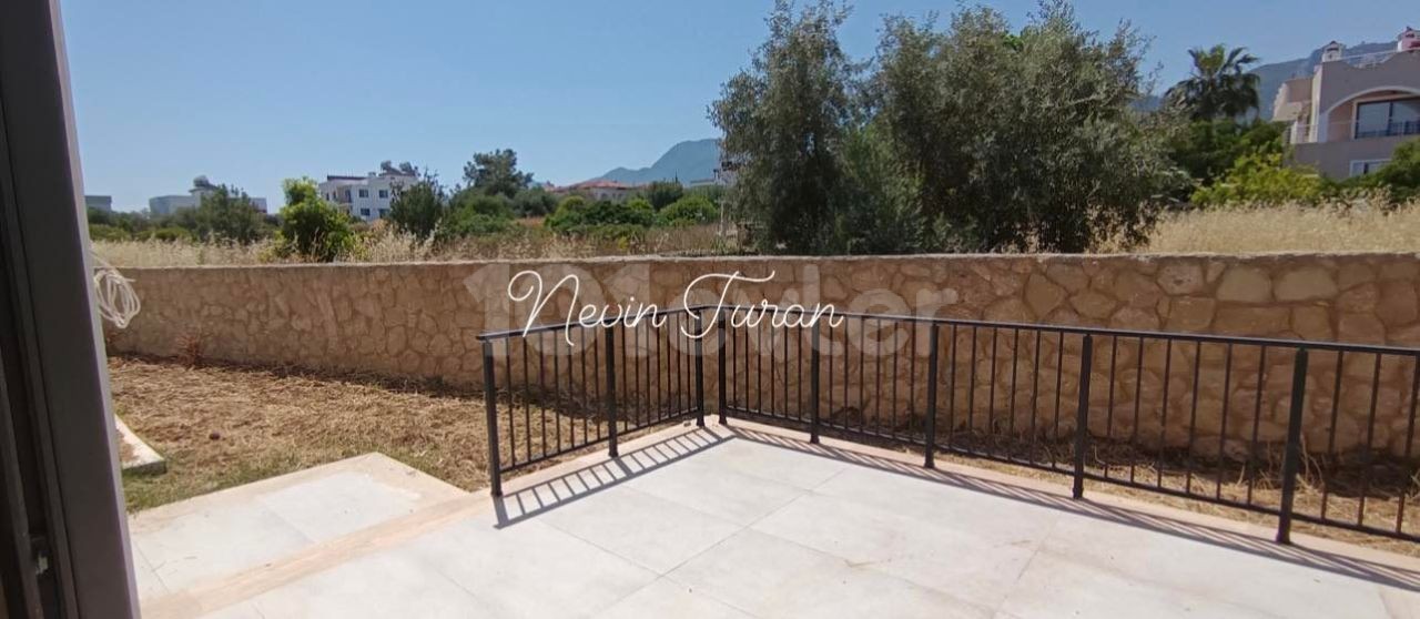 THE ONLY AUTHORIZED CYPRUS KYRENIA OLIVE GROVE HAS A NET AREA OF 138 M2 WITH AN OPPORTUNITY PRICE OF 3+1 GARDEN FLOOR ** 