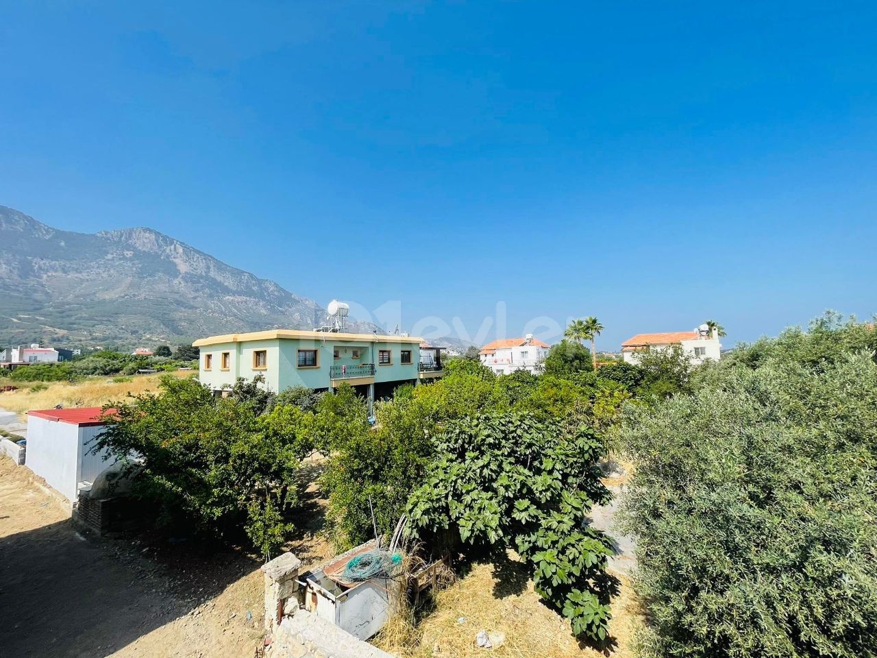 3+1 SEHR PRIVATE VILLA IN ZYPERN KYRENIA LAPTA GEPLANT ZU ZAHLEN ** 