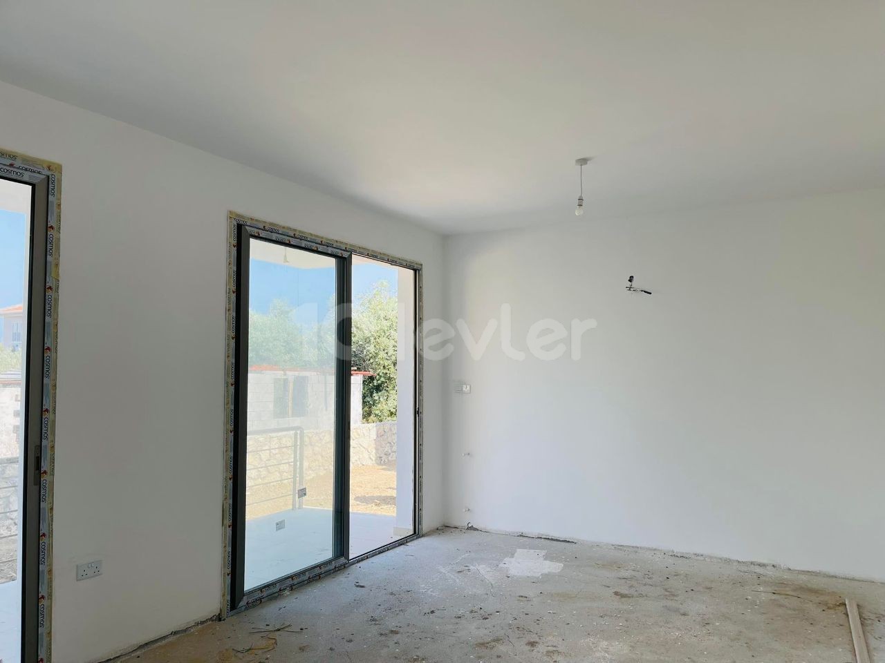 3+1 SEHR PRIVATE VILLA IN ZYPERN KYRENIA LAPTA GEPLANT ZU ZAHLEN ** 