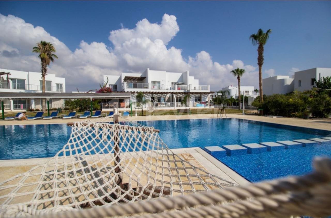 APARTMENTS NEAR THE SEA IN CYPRUS LONG BEACH ARE READY FOR DELIVERY IN INSTALLMENTS OF 48 MONTHS ** 