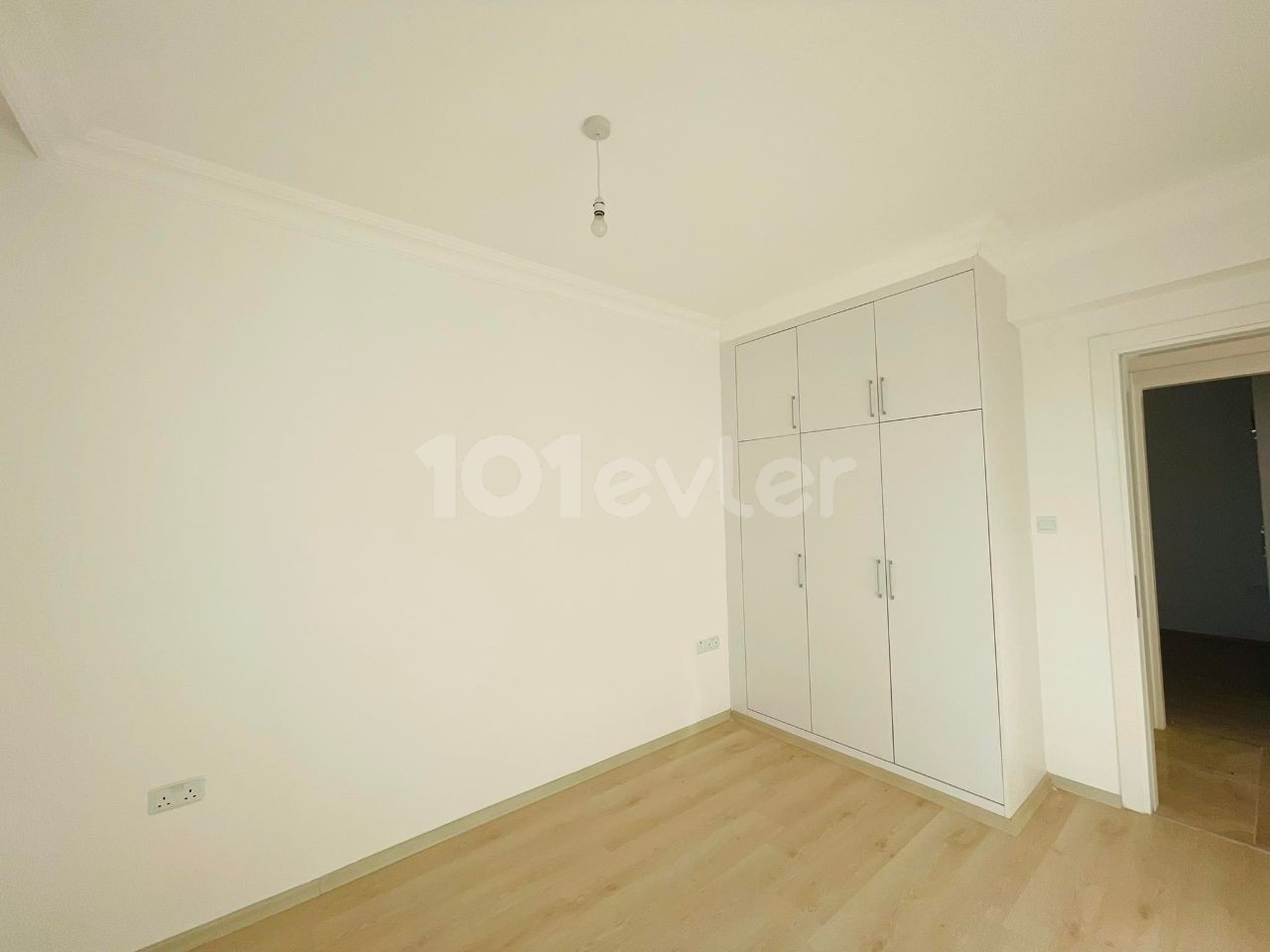 NUR AUTORISIERTE ZYPERN KYRENIA ALSANCAK LOTUS PARK TA 3 + 1 NEUE WOHNUNG ** 