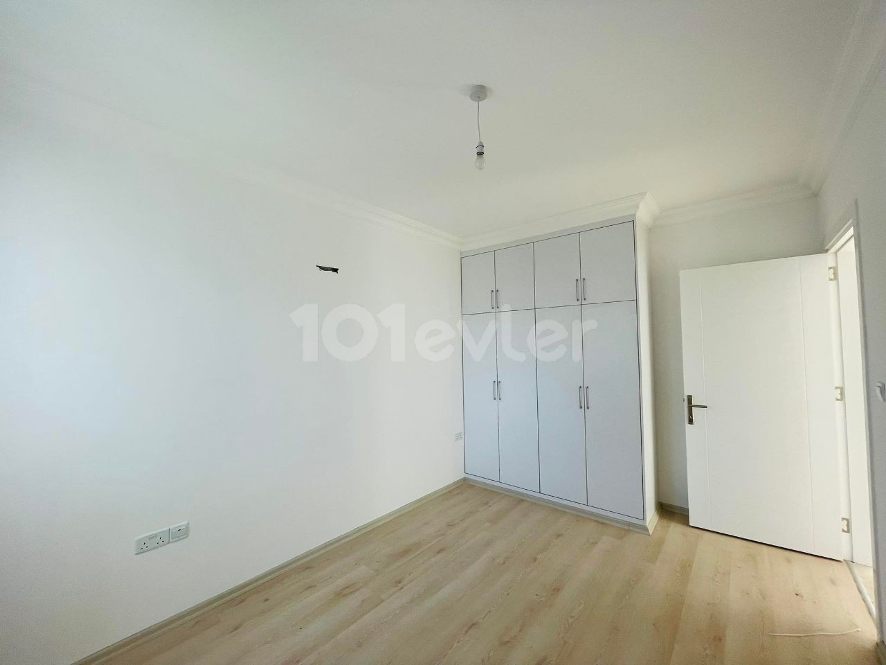 NUR AUTORISIERTE ZYPERN KYRENIA ALSANCAK LOTUS PARK TA 3 + 1 NEUE WOHNUNG ** 