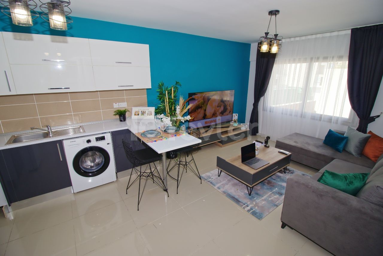 Seien Sie der erste Mieter der luxuriösesten 1+1 voll möblierten Wohnung in TRNC Kyrenia ** 