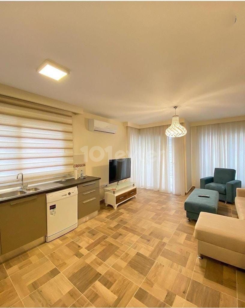 Girne Merkezde Lüks 2 Yatak Odalı Kiralık Daire