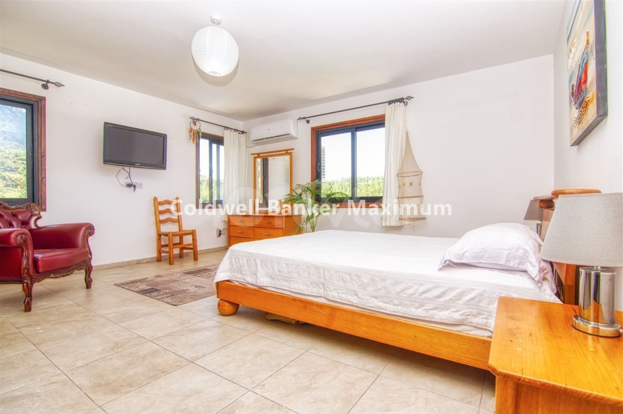 Breathtaking 5 Bedroom Villa for Rent in Kyrenia Karmide (Private Portfolio) ** 