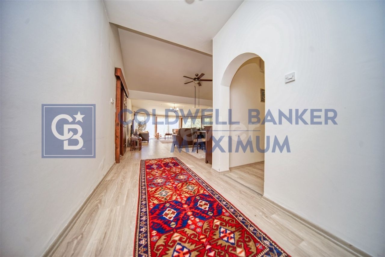 3+1 Villa mit privatem Pool in Kyrenia Ozanköy zu verkaufen ** 