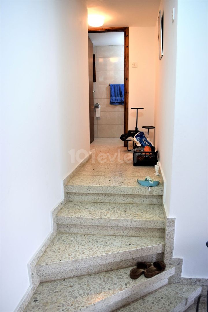 Girne Ozanköyde 4+1 Geniş Bahçeli Kiralık Müstakil Ev