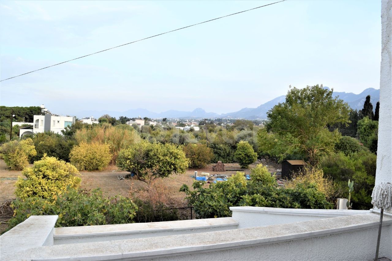 4+1 Detached House for Rent with a Large Garden in Kyrenia Ozankoy ** 