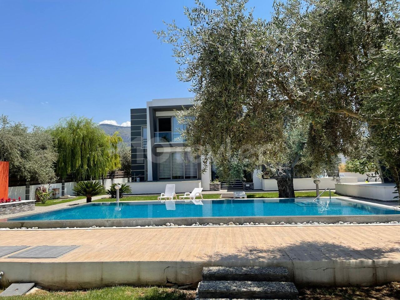 2+1 Wohnung Zu Vermieten In Zypern Kyrenia Ozanköy Mit Pool ** 