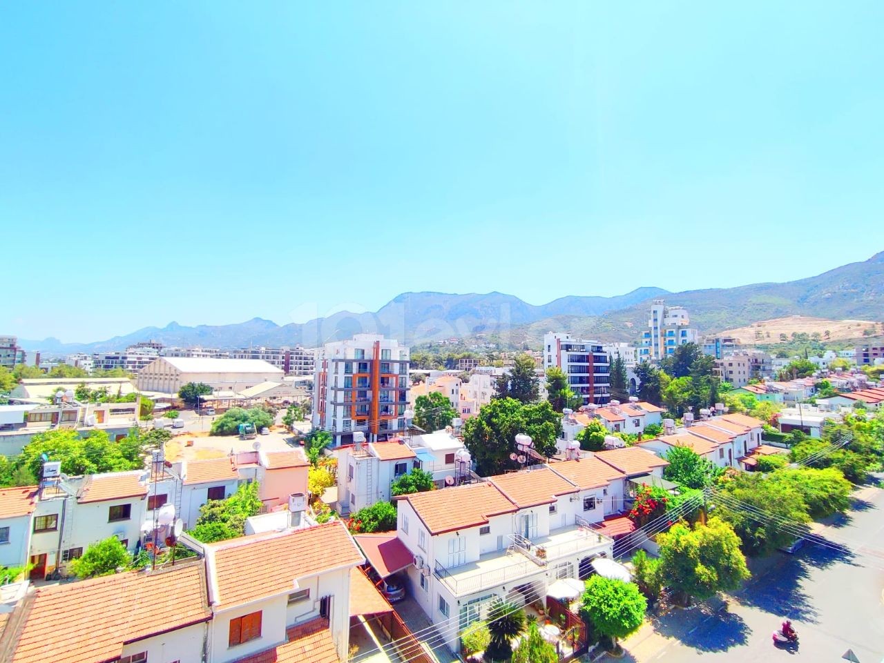 1 Bedroom Penthouse with Stunning Views in the Center of Kyrenia ** 