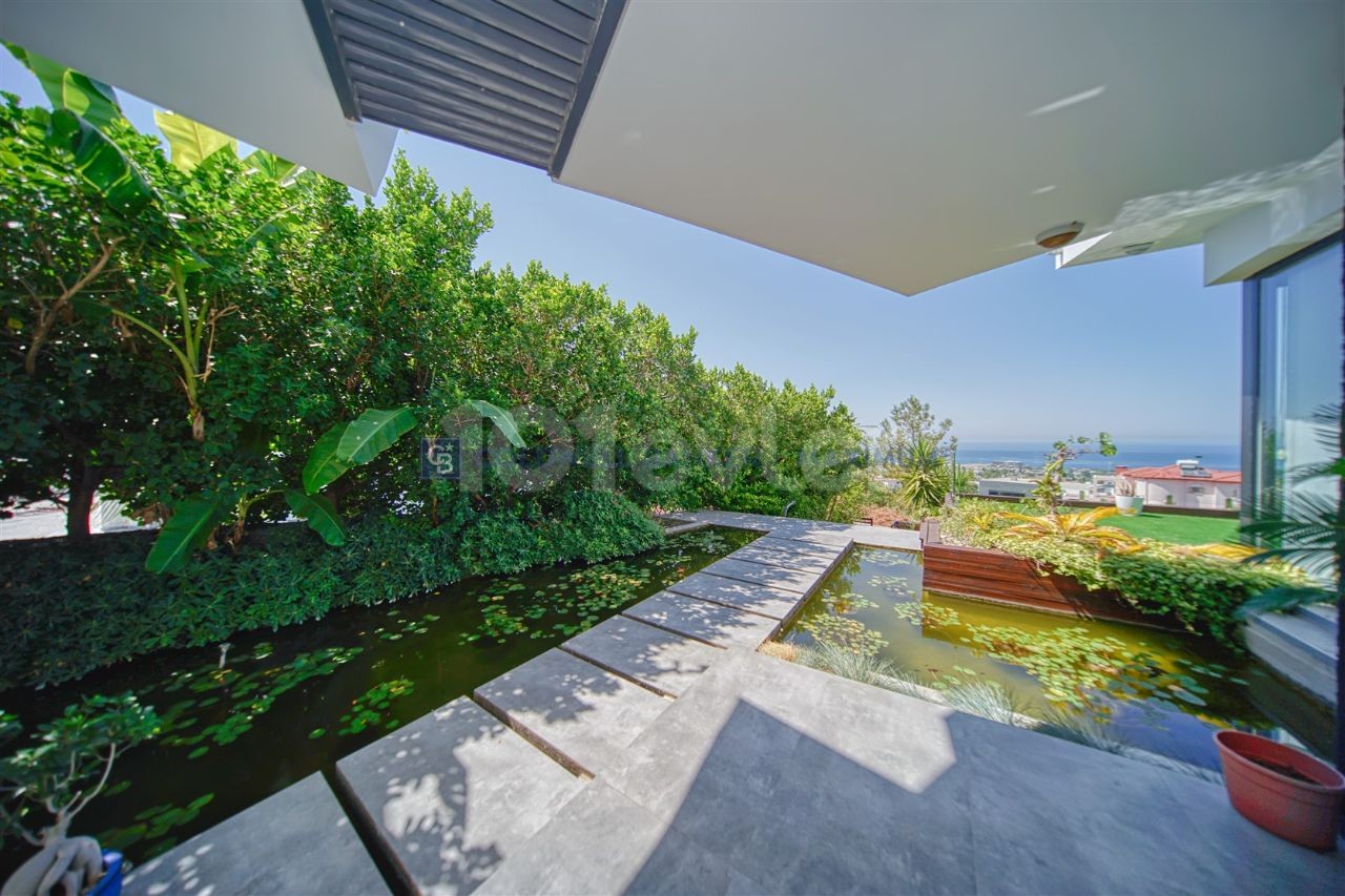 Award-Winning Design 4 + 1 Villa for Sale in Kyrenia, Cyprus ** 