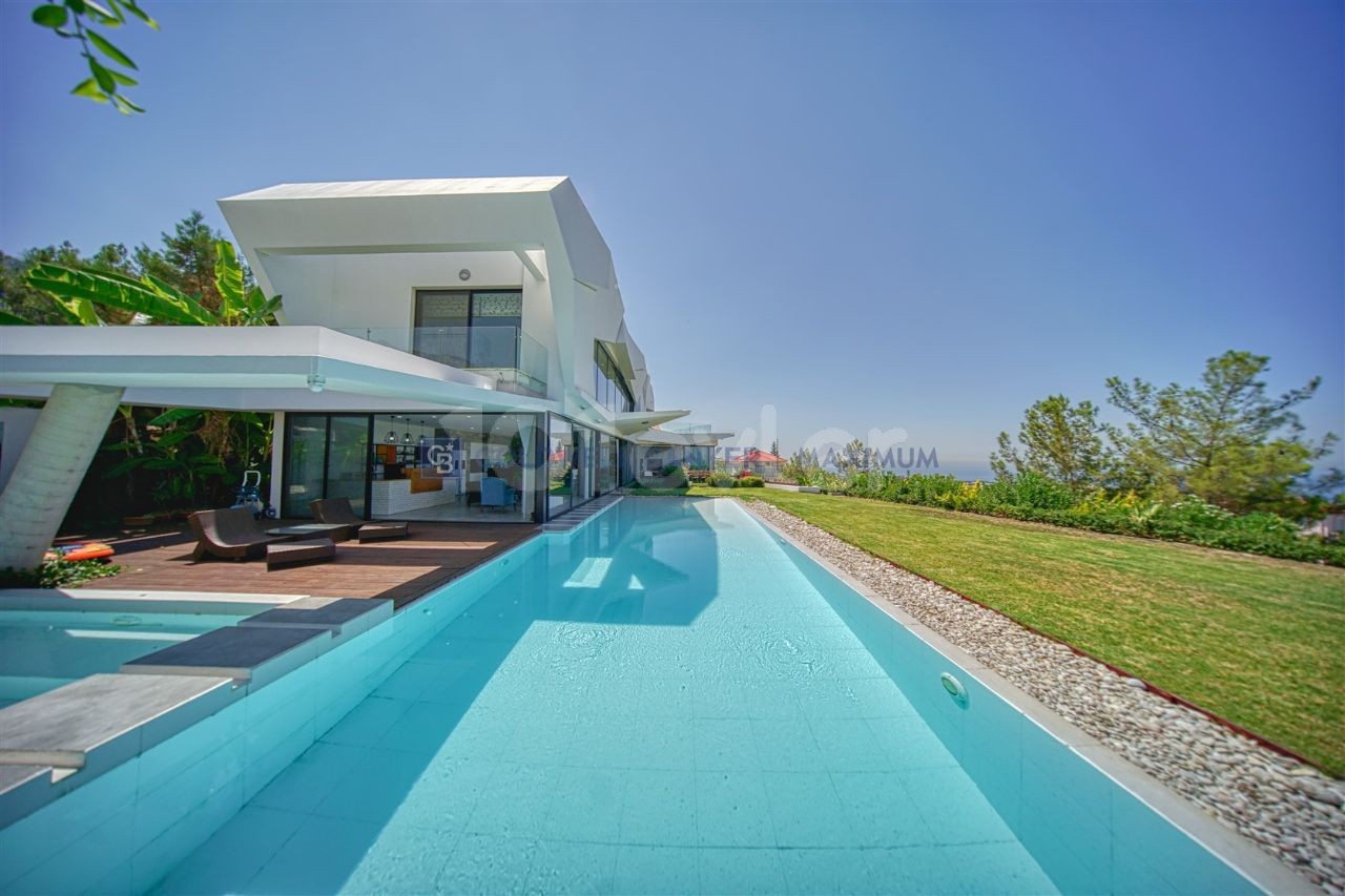 Award-Winning Design 4 + 1 Villa for Sale in Kyrenia, Cyprus ** 