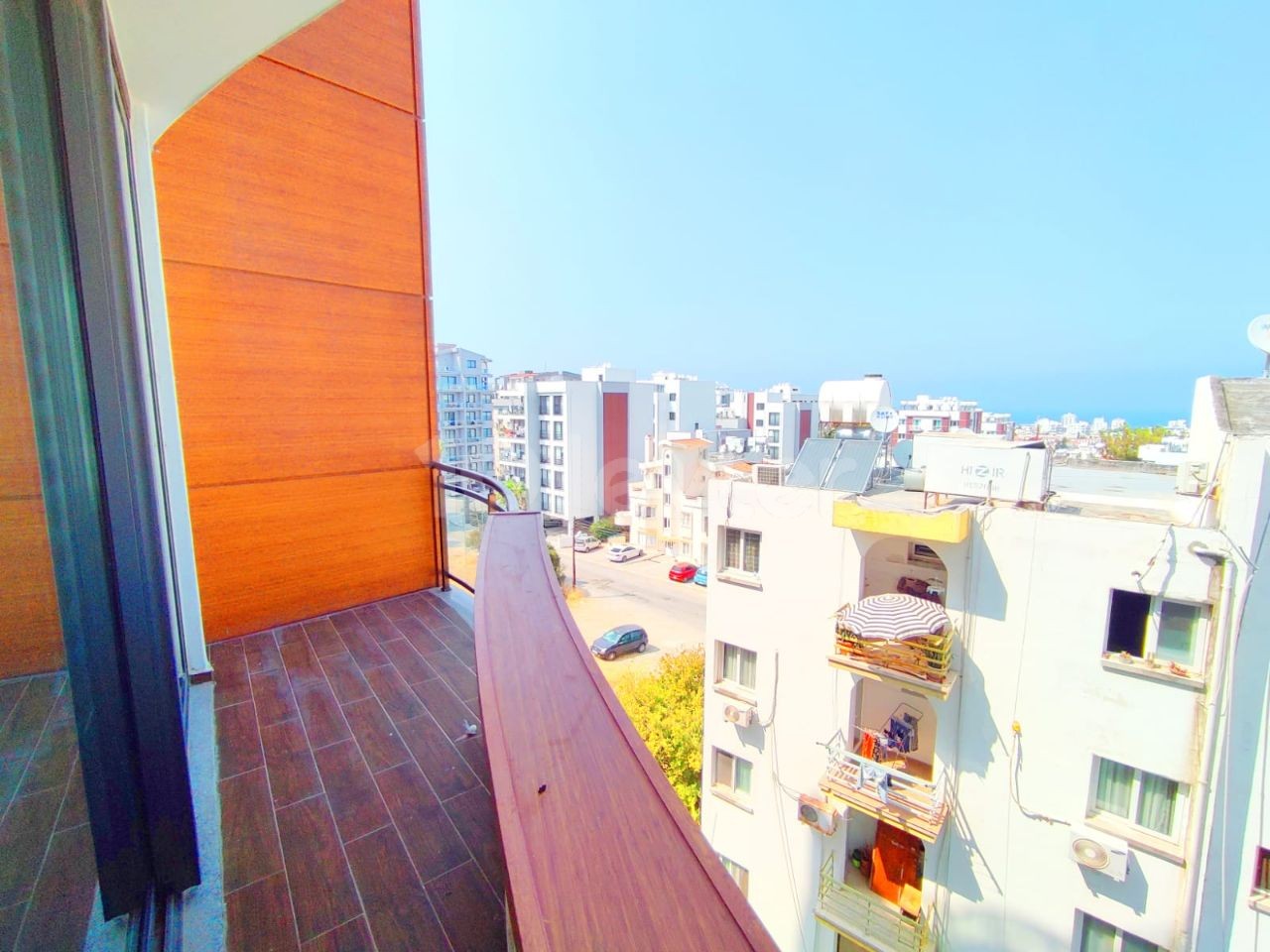2 + 1 Rental Apartment With Newly Furnished Sea View on a Site With a Pool in the Center of Kyrenia ** 