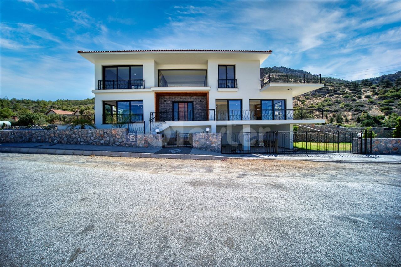 4 +1 Villa Zum Verkauf In Alsancak Ilgaz, Zypern ** 