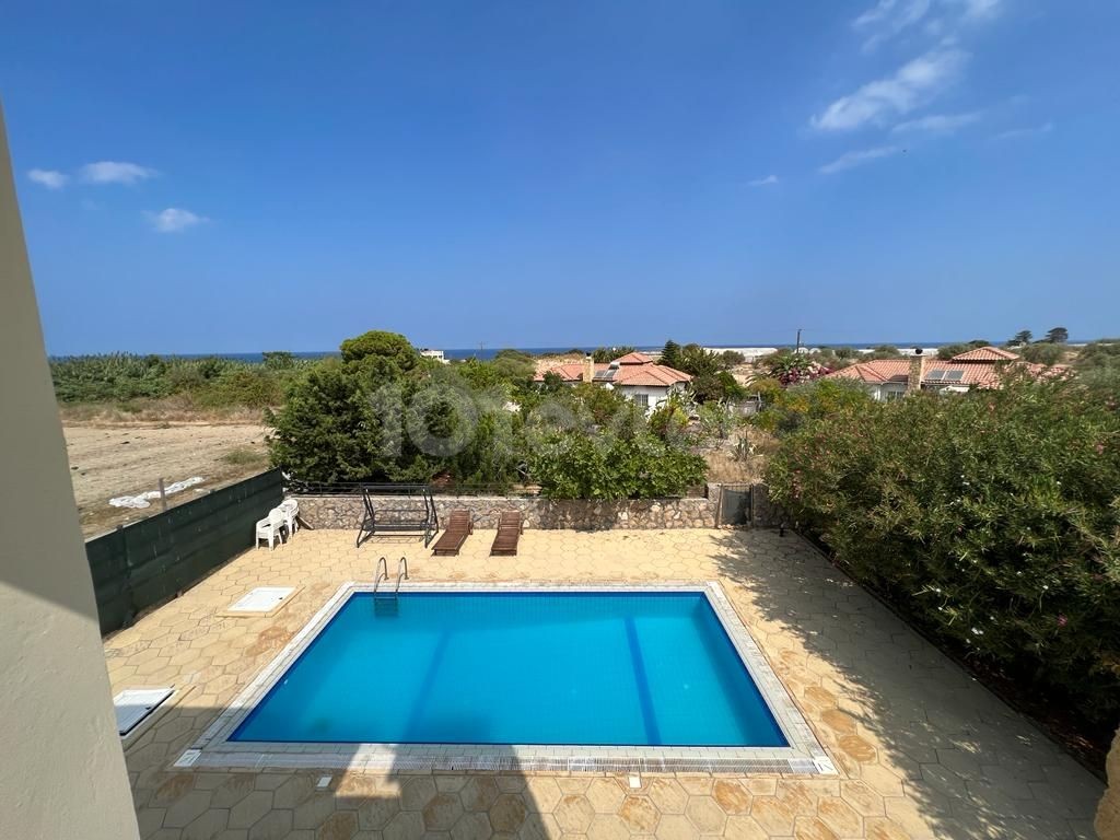 3 + 1 Villa mit Pool zu verkaufen in Kyrenia Ozanköy ** 