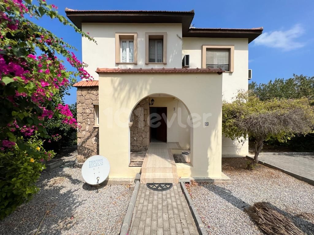 3 + 1 Villa with pool for sale in Ozankoy District of Kyrenia ** 