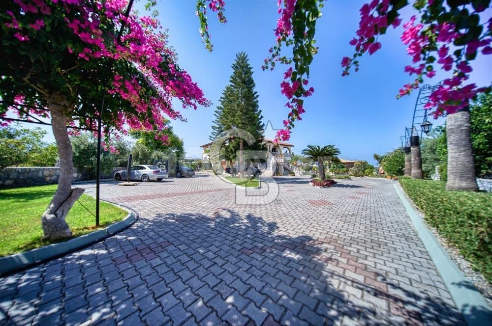 Preisgekrönte Gartenvilla zum Verkauf in Zypern, Kyrenia Lapta ** 