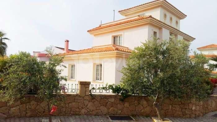 3 + 1 Villa mit Pool zu vermieten in der Gegend von Kyrenia Karaoğlanoğlu