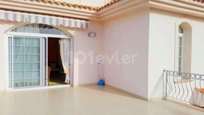 Kıbrıs Girne Karaoğlanoğlu Bölgesinde Kiralık  3+1 Havuzlu Villa