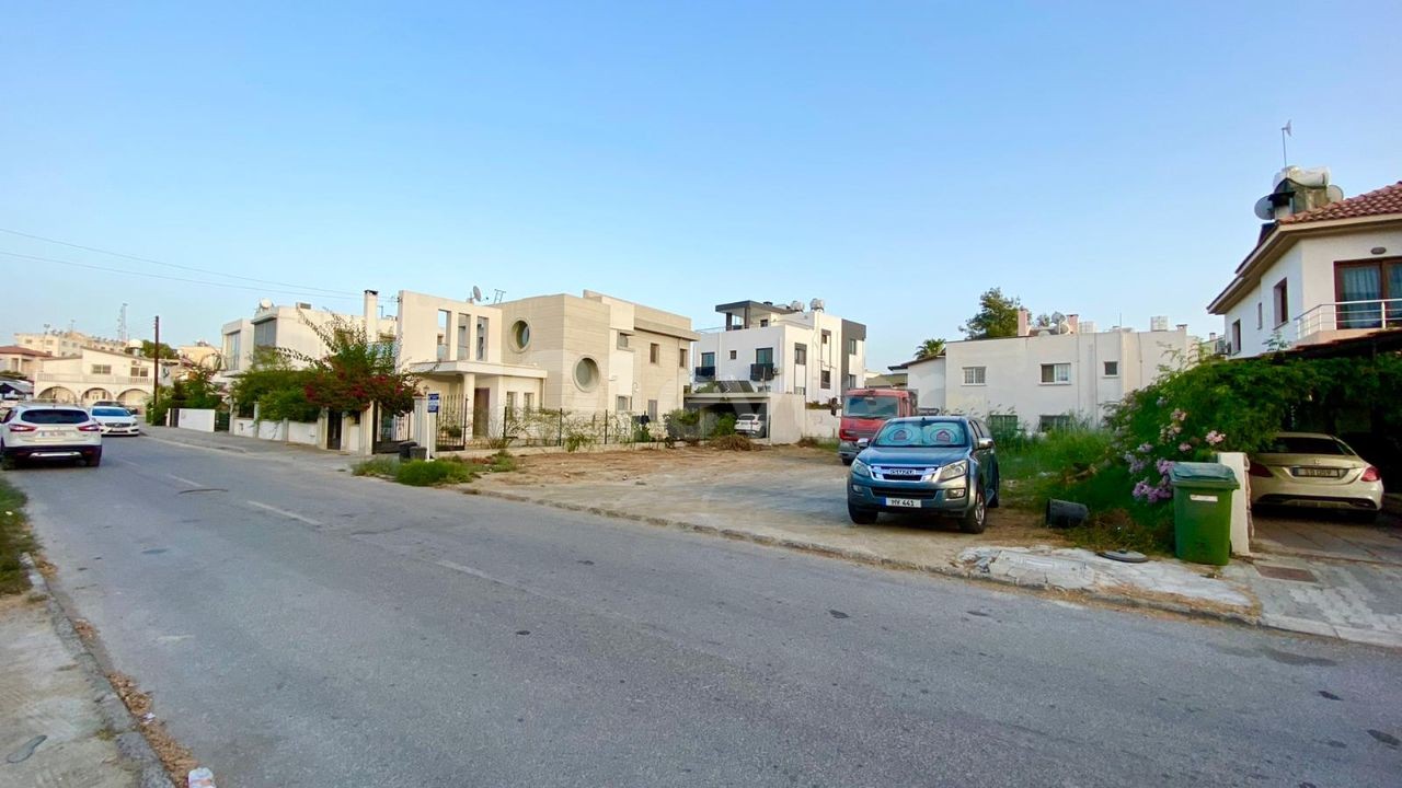 GRUNDSTÜCKE ZUM VERKAUF IN ZYPERN NICOSIA YENIKENT REGION GEEIGNET FÜR DEN VILLENBAU